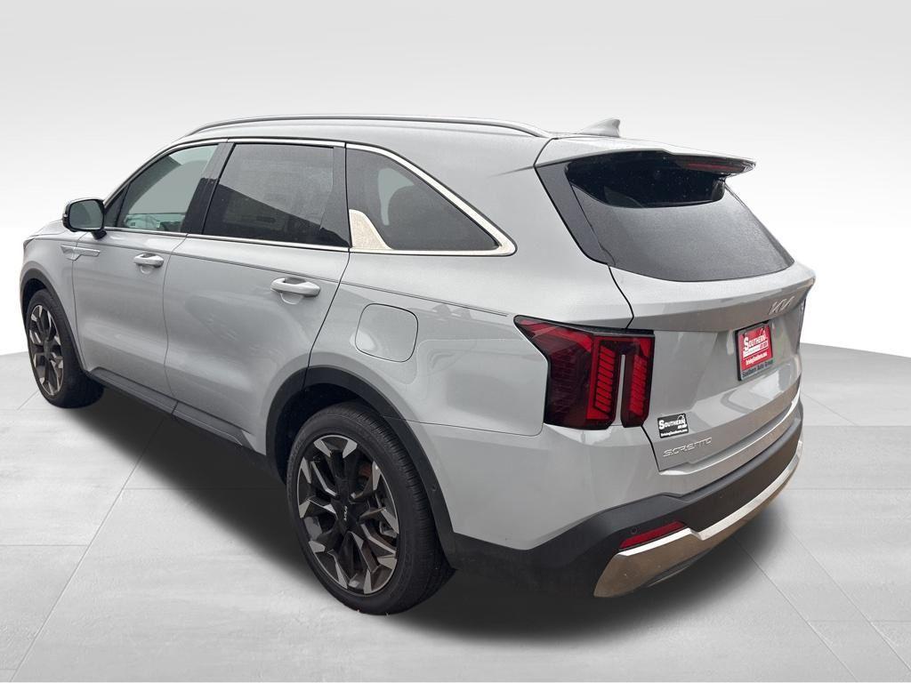 used 2024 Kia Sorento car, priced at $33,900