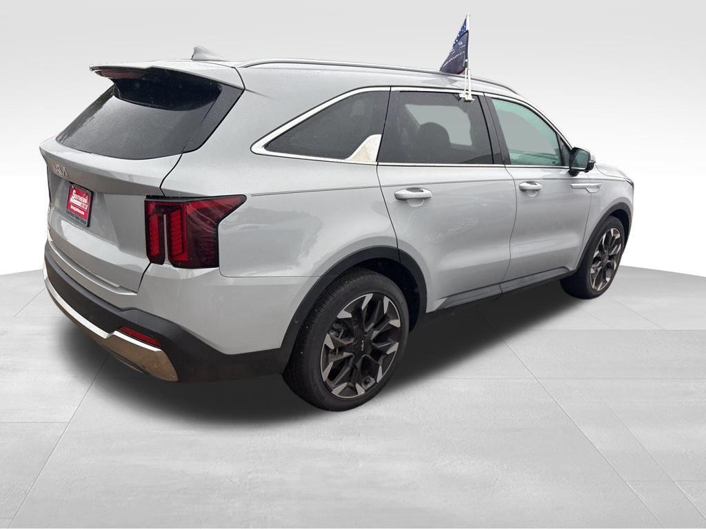 used 2024 Kia Sorento car, priced at $33,900