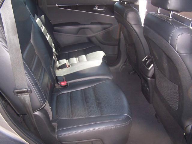 used 2019 Kia Sorento car, priced at $16,995