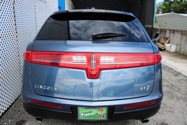 used 2018 Lincoln MKT car, priced at $15,388