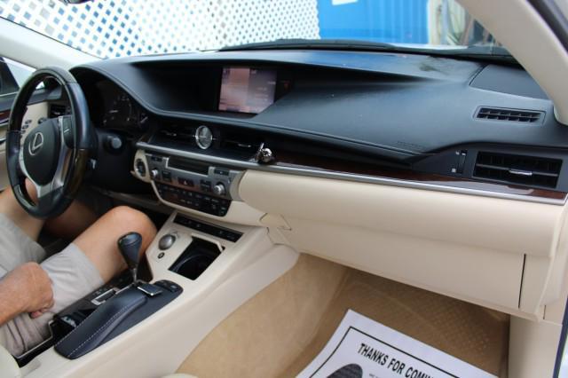 used 2013 Lexus ES 350 car, priced at $14,988