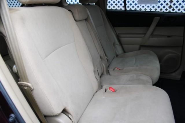 used 2013 Toyota Highlander car, priced at $15,688