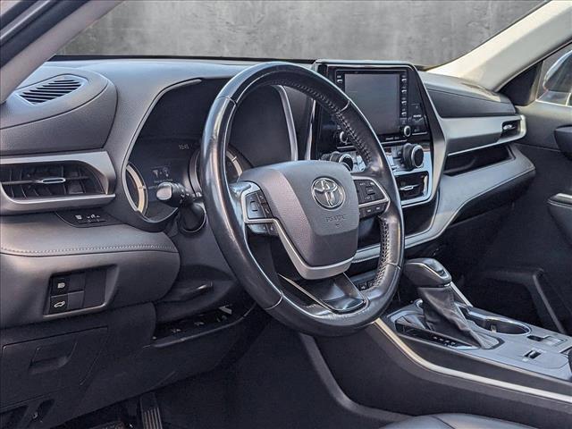 used 2022 Toyota Highlander Hybrid car, priced at $35,813