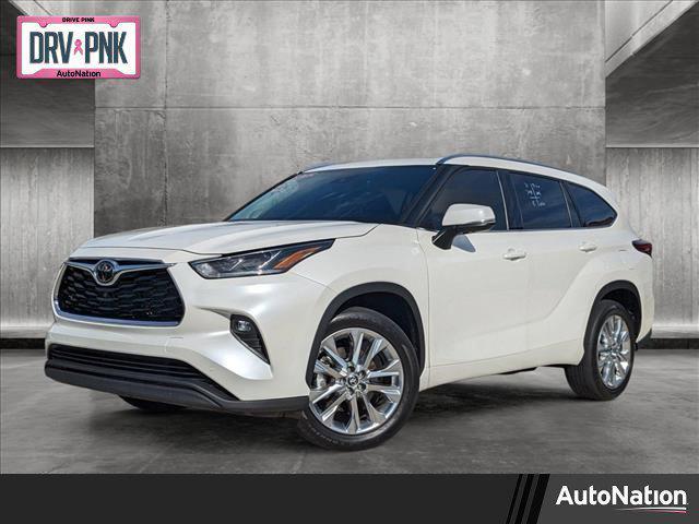 used 2021 Toyota Highlander car, priced at $35,198