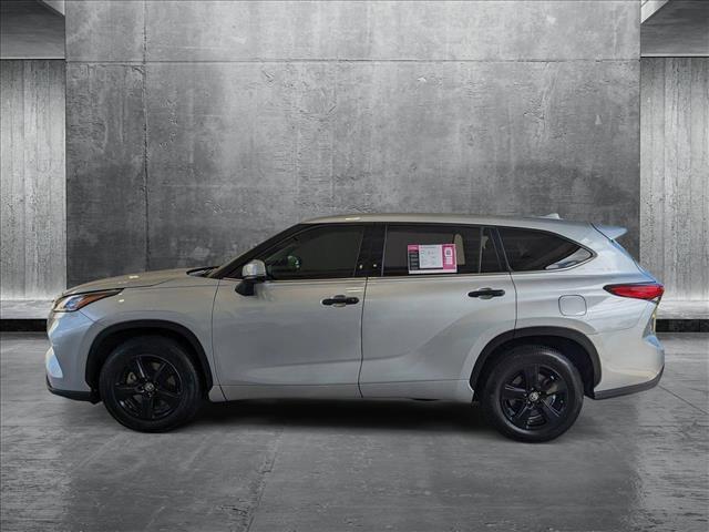 used 2020 Toyota Highlander car, priced at $28,398