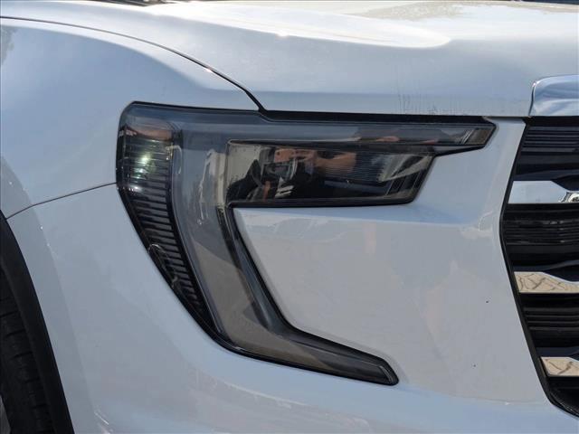 used 2024 GMC Acadia car, priced at $33,998