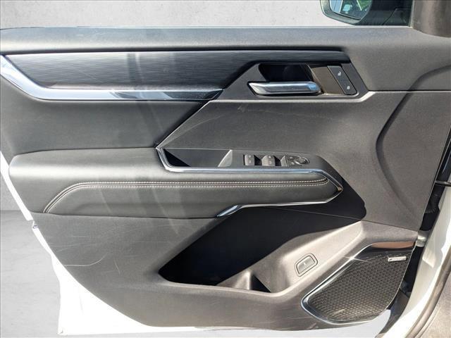 used 2024 GMC Acadia car, priced at $33,998