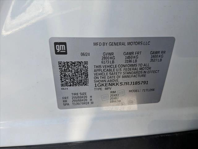 used 2024 GMC Acadia car, priced at $33,998