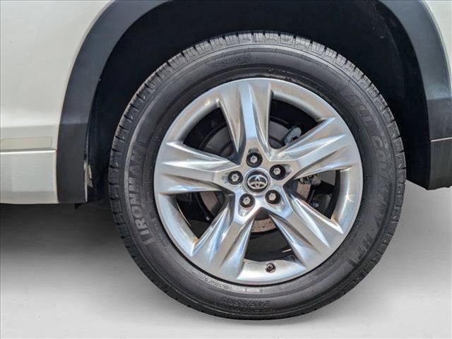 used 2017 Toyota Highlander car, priced at $17,298