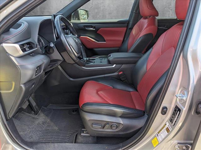used 2023 Toyota Highlander car, priced at $38,998