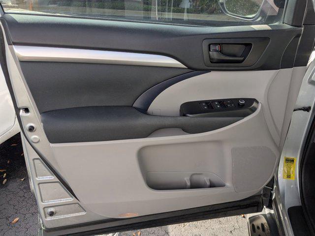 used 2019 Toyota Highlander car, priced at $21,798