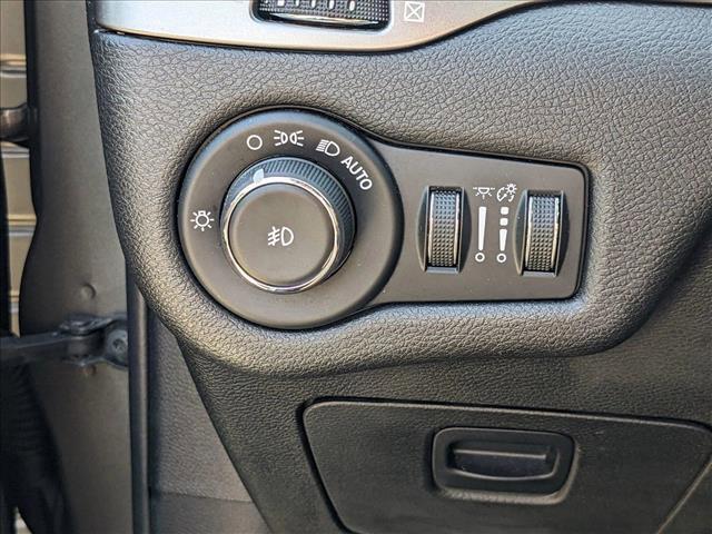 used 2019 Jeep Cherokee car, priced at $16,992