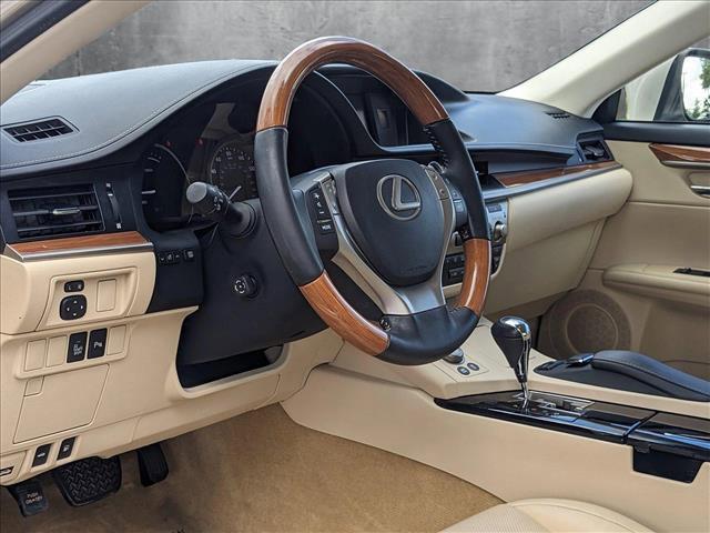 used 2014 Lexus ES 300h car, priced at $20,898