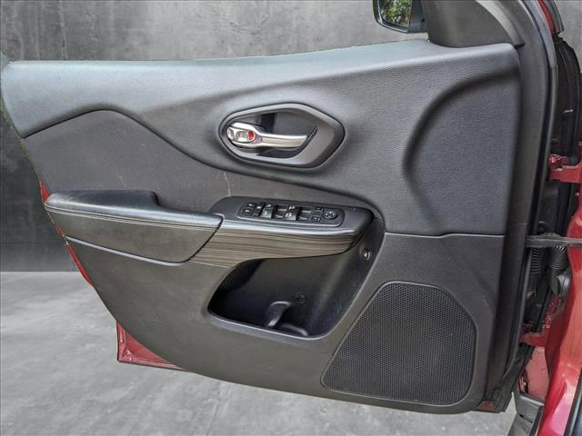 used 2014 Jeep Cherokee car, priced at $9,799