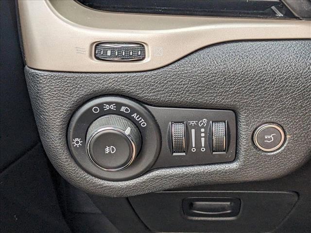 used 2014 Jeep Cherokee car, priced at $9,799