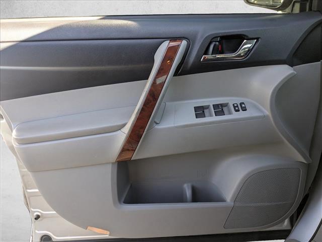 used 2012 Toyota Highlander car, priced at $12,498