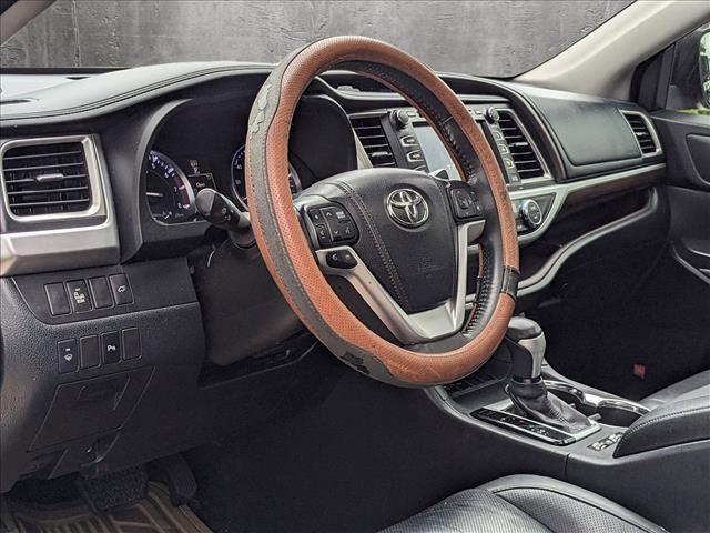 used 2014 Toyota Highlander car, priced at $18,397