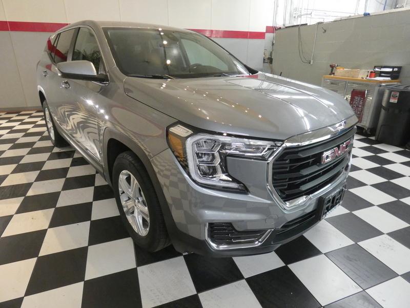 used 2024 GMC Terrain car, priced at $26,550