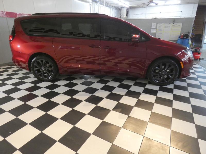 used 2020 Chrysler Pacifica car