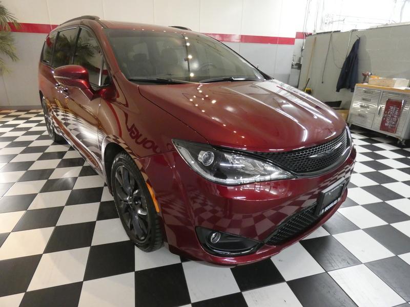 used 2020 Chrysler Pacifica car