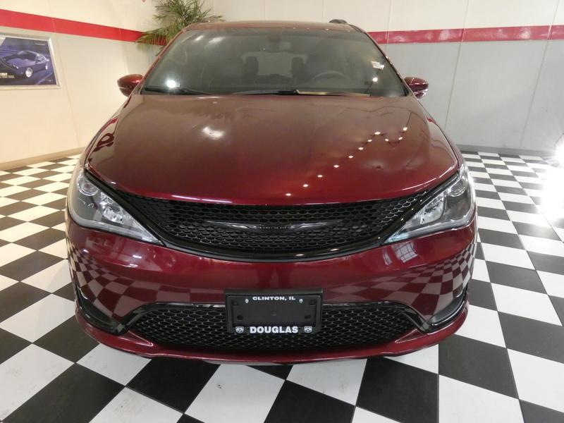 used 2020 Chrysler Pacifica car