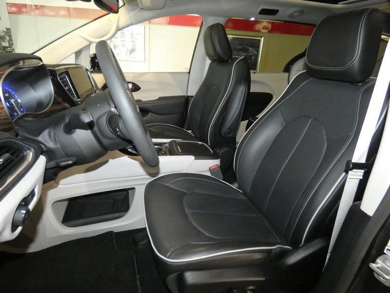 used 2023 Chrysler Pacifica car, priced at $37,550