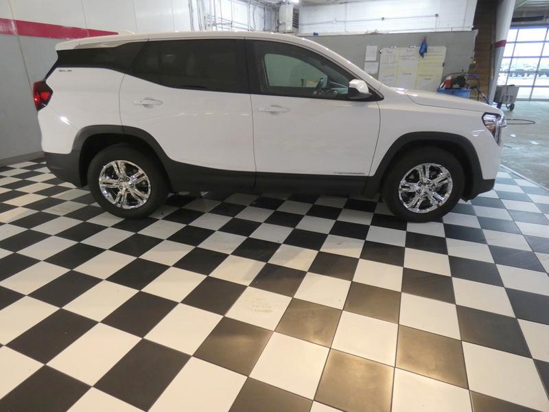 used 2024 GMC Terrain car, priced at $26,550