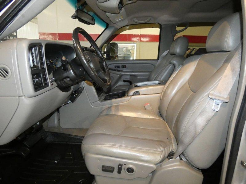 used 2004 Chevrolet Silverado 2500 car, priced at $12,900