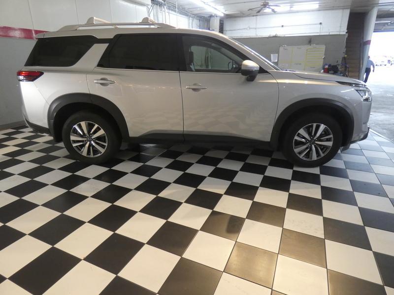 used 2024 Nissan Pathfinder car, priced at $35,550