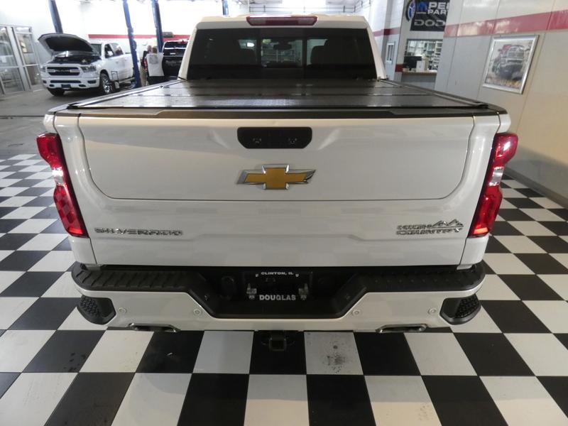 used 2022 Chevrolet Silverado 1500 Limited car, priced at $43,900