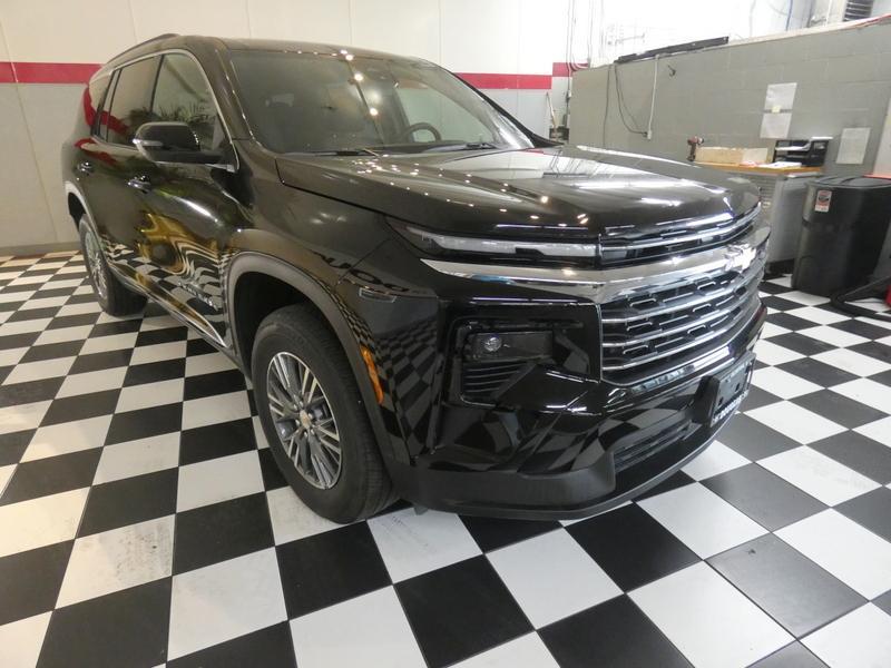 used 2025 Chevrolet Traverse car, priced at $39,451