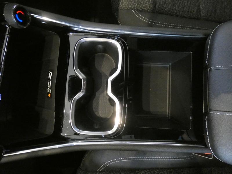 used 2025 Chevrolet Traverse car, priced at $39,451