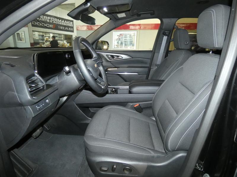 used 2025 Chevrolet Traverse car, priced at $39,451