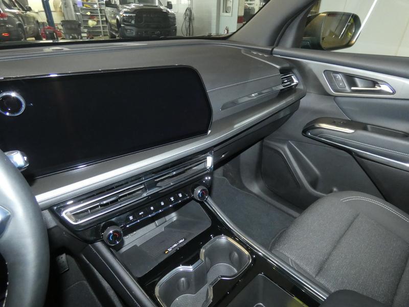 used 2025 Chevrolet Traverse car, priced at $39,451
