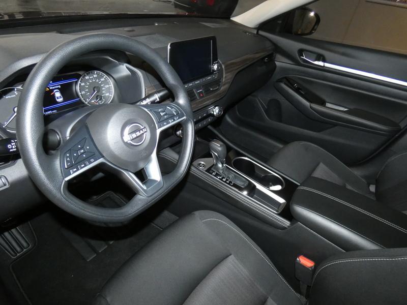 used 2023 Nissan Altima car, priced at $22,950