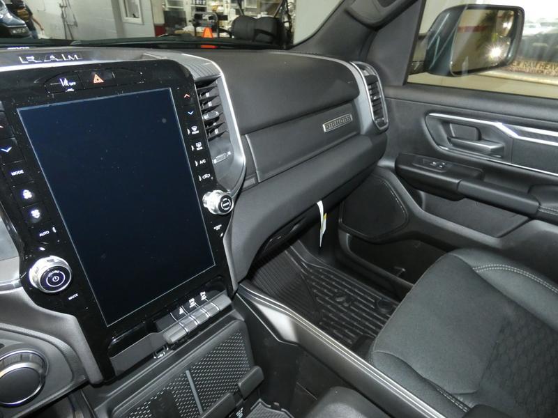 new 2025 Ram 1500 car