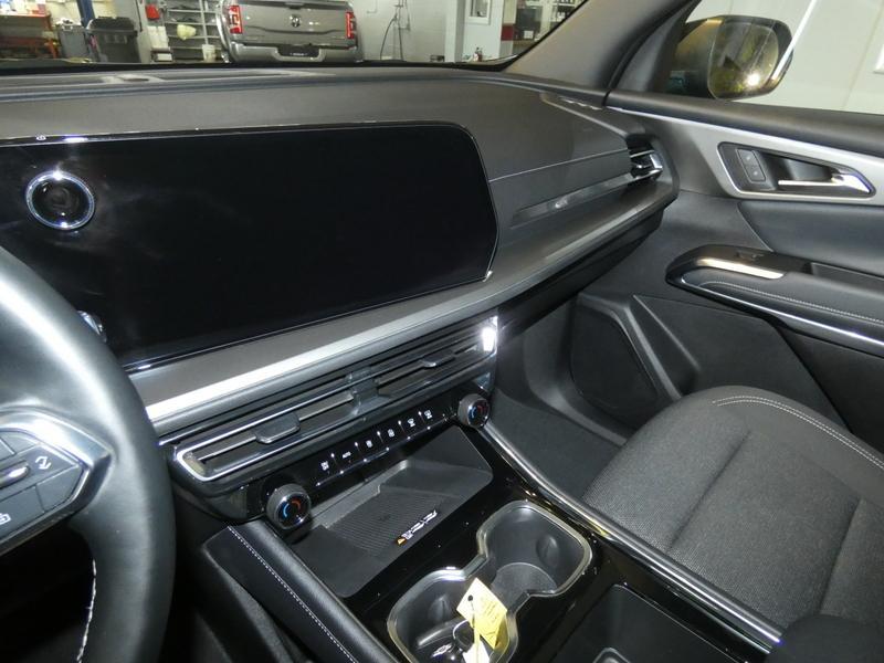 used 2025 Chevrolet Traverse car, priced at $39,451