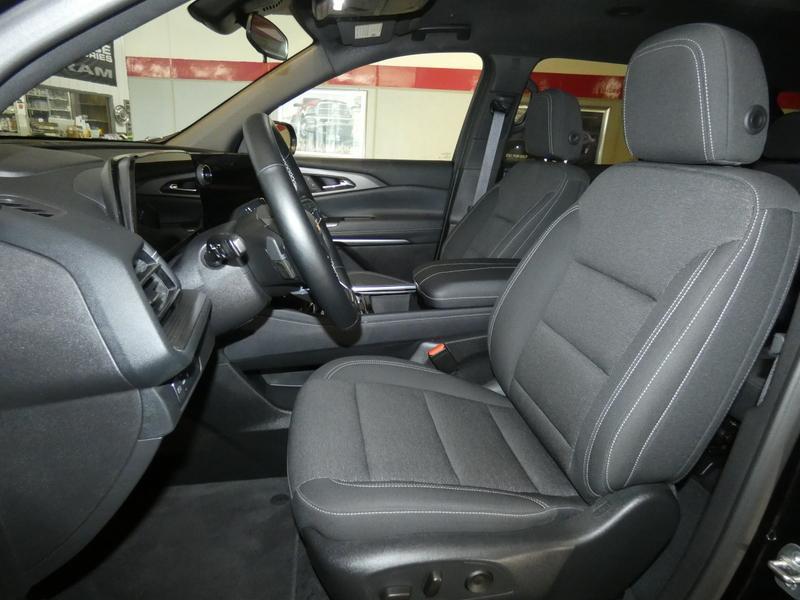 used 2025 Chevrolet Traverse car, priced at $39,451
