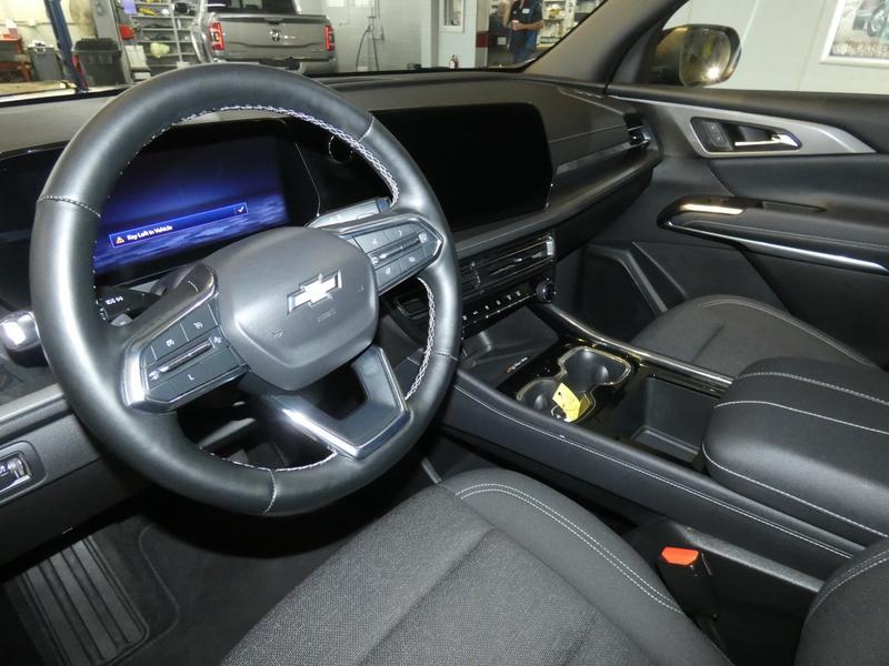 used 2025 Chevrolet Traverse car, priced at $39,451