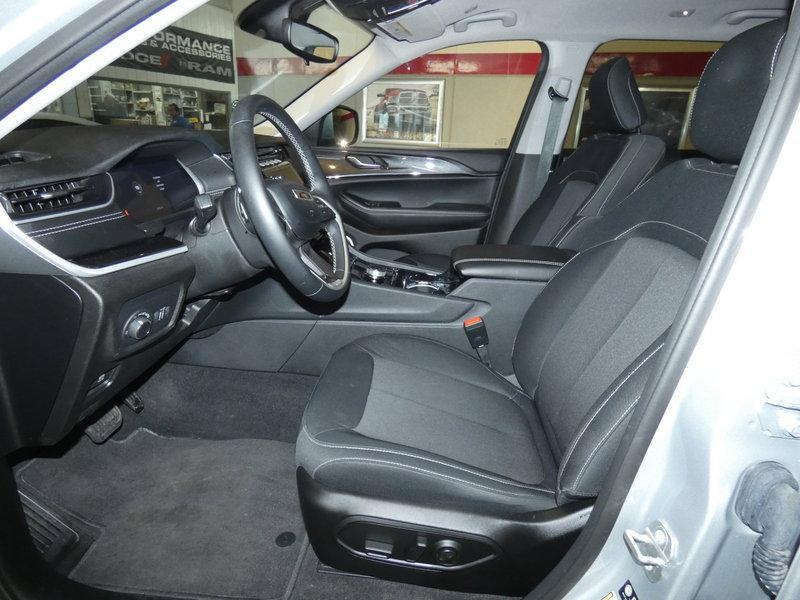 used 2022 Jeep Grand Cherokee L car, priced at $30,900