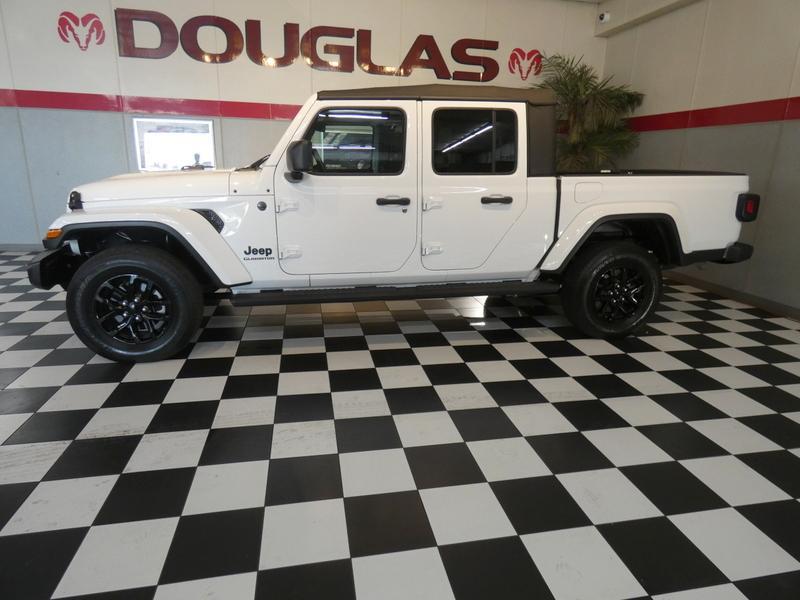 used 2022 Jeep Gladiator car, priced at $32,900