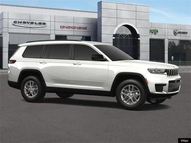 new 2024 Jeep Grand Cherokee car, priced at $37,592