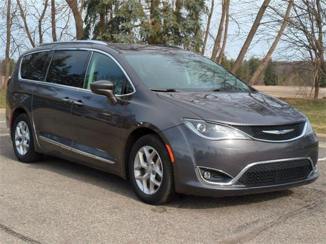 used 2018 Chrysler Pacifica car, priced at $12,955