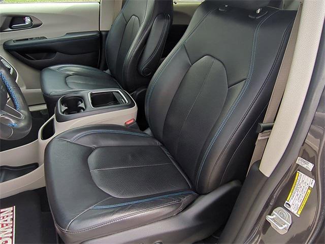 used 2021 Chrysler Pacifica car, priced at $30,176