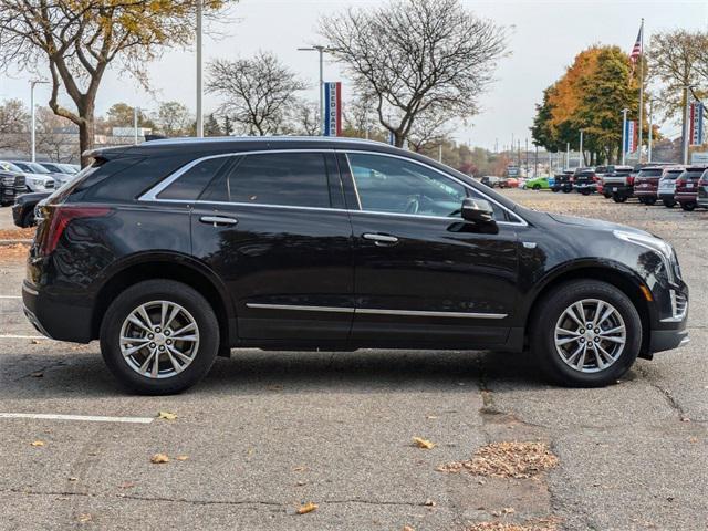 used 2022 Cadillac XT5 car, priced at $28,256