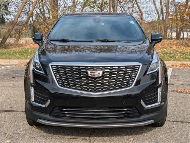 used 2022 Cadillac XT5 car, priced at $28,256