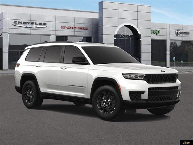 new 2025 Jeep Grand Cherokee car, priced at $44,657