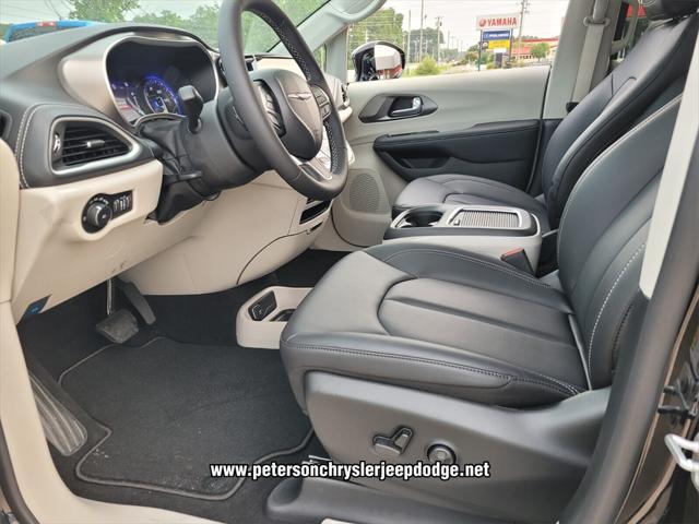 new 2024 Chrysler Pacifica car, priced at $41,500