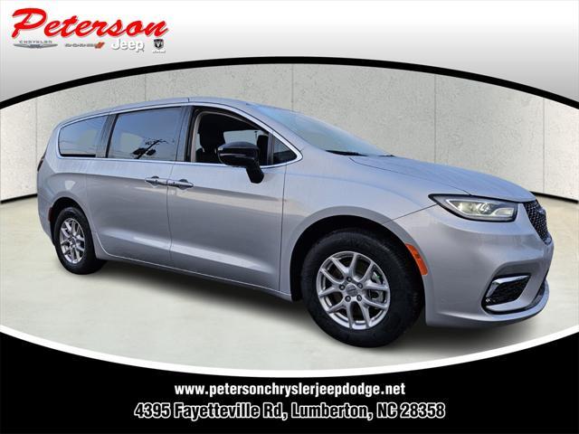 new 2024 Chrysler Pacifica car, priced at $41,695