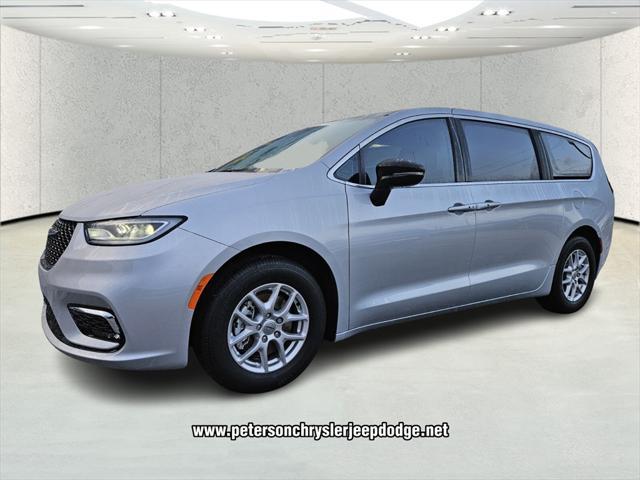 new 2024 Chrysler Pacifica car, priced at $41,695